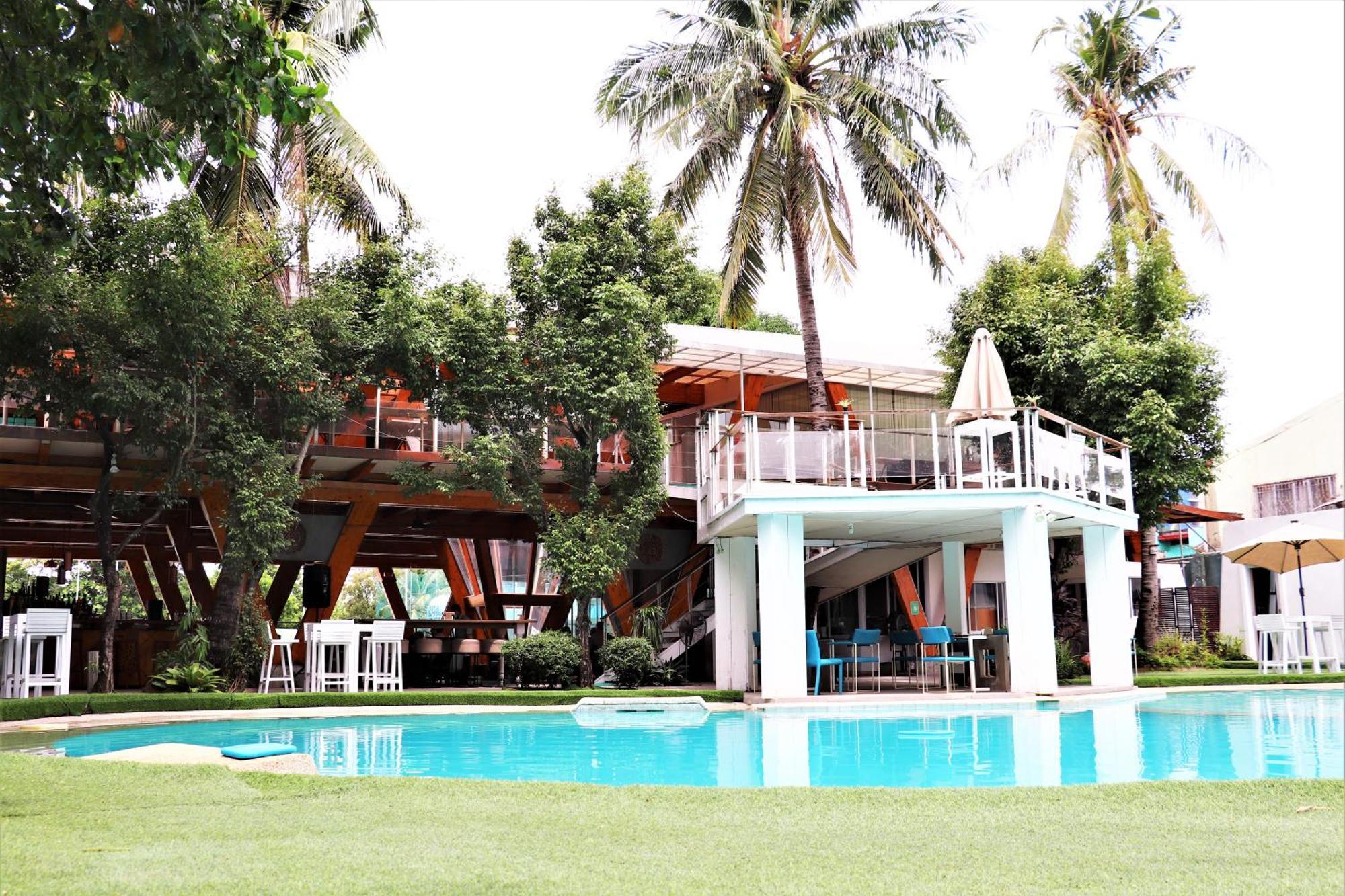 Asmara Urban Resort & Lifestyle Village Powered By Aston Cebu Extérieur photo