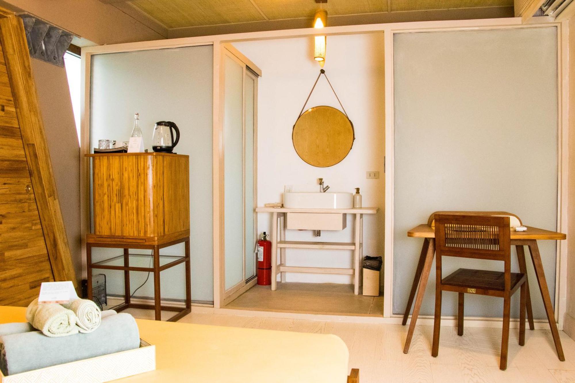 Asmara Urban Resort & Lifestyle Village Powered By Aston Cebu Extérieur photo