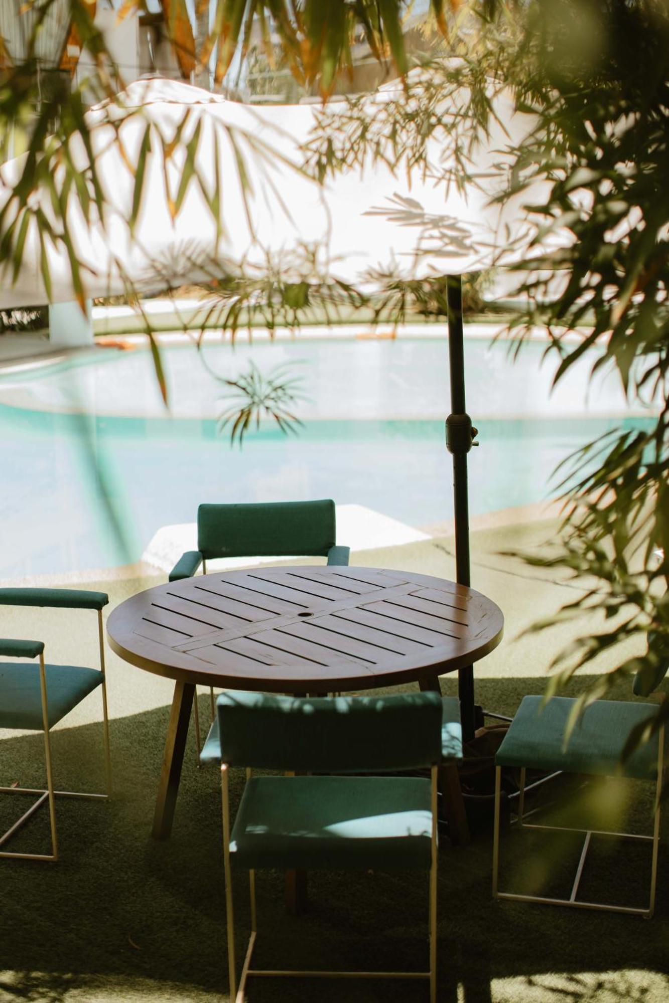 Asmara Urban Resort & Lifestyle Village Powered By Aston Cebu Extérieur photo